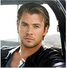 Check out full gallery with 785 pictures of chris hemsworth. Chris Hemsworth 8 X 10 Photo Thor Snow And The Huntman In A Car At Amazon S Entertainment Collectibles Store