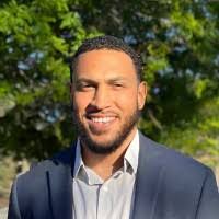 Aaron Dessau's Instagram, Twitter & Facebook