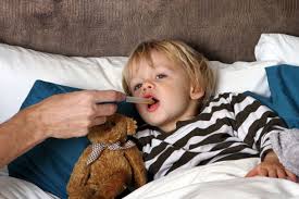 Steigt das fieber über 38 grad und hat ein baby probleme beim atmen, sollten eltern umgehend zum arzt gehen. Erkaltung Das Hilft Babys Kindern