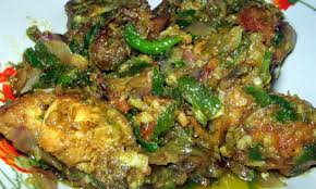 Meskipun sering dikatakan sebagai orang rumahan, tapi jika menyangkut masalah resep masakan, sudah jadi keahlian. Resep Ayam Cabe Ijo Sederhana Ala Rumahan Lezat Istimewa
