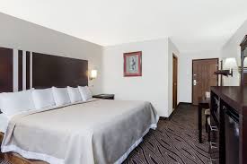 Hours may change under current circumstances Days Inn By Wyndham Dyersburg Dyersburg Tn Hotels