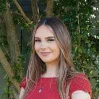 Caitlin Crouch's Instagram, Twitter & Facebook