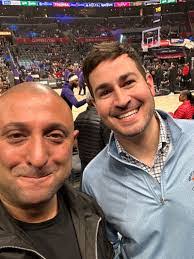 Shari Riggs's Instagram, Twitter & Facebook