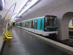 The station is served by the métro line 7 bis of the paris metro system. 10 Paris 19e Combat 76e Ideas Paris Chaumont Combat