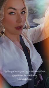 Annika and her sister.