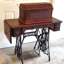 1896 Treadle Singer Oak Sewing Machine In Cabinet W Rare Coffin Box Cover Singer Singer Sewing Machine Vintage Antique Sewing Table Vintage Sewing Machines