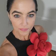 Come join us this Saturday for our Christmas Open House from 10am -3pm! ✨🎄  Lots to shop, 🛍️ food to eat, 🥘 and drinks 🥤 to enjoy! 20% off holiday  gift cards