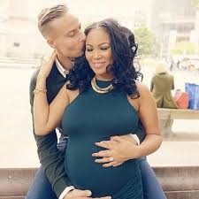 Black And White Dating App Pin By Rox Bagley On Black White Dating Official Dating Black Women Black And White Dating White Man