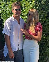 Greene suffered the setback during the third quarter of the giants. Toby Greene And New Girlfriend Georgia Stirton Spend A Day At The Beach Daily Mail Online