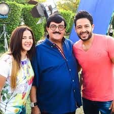 عزاء سمير غانم بمقابر العائلة. Ø¨Ø§Ù„ØµÙˆØ± Ù…Ø­Ù…Ø¯ Ø­Ù…Ø§Ù‚ÙŠ ÙŠØ·Ù„Ø¨ Ø¯Ø¹Ù… Ø¬Ù…Ù‡ÙˆØ±Ù‡ Ù„Ù…Ø´Ø§Ù‡Ø¯Ø© Ù„Ù‡ÙØ© Ø§Ù„ÙŠÙˆÙ… Ù…Ø¬Ù„Ø© Ù‡ÙŠ