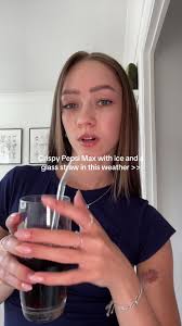 Refreshing Summer Drink: Pepsi Max with Ice