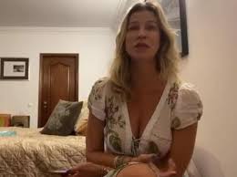 Luana piovani news, gossip, photos of luana piovani, biography, luana piovani boyfriend list help us build our profile of luana piovani! Luana Piovani Responde Internauta Que A Acusou De Trocar Filho Por Macho 09 03 2021 Uol Tv E Famosos