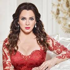 الكنب الاحمر في مسلسل فرصه ثانيه