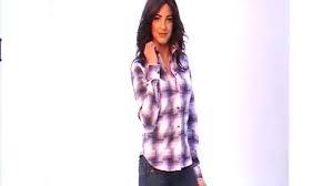 Tour à tour rock, country, hipster, chic ou sportswear, la chemise à carreaux apporte une note colorée et originale à toutes nos tenues. Chemise Femme Rose A Carreaux Gazoil Collection Modele Class Youtube
