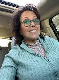 Leah Hammonds's Instagram, Twitter & Facebook