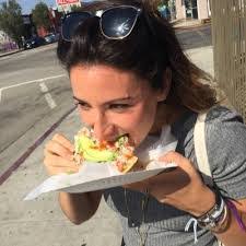 Lisa Weitzman's Instagram, Twitter & Facebook