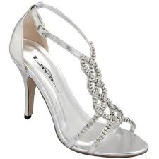 Guide For Choosing Bridesmaid Shoes In 2020 Bridesmaid Shoes Silver Bridesmaid Shoes Wedding Shoes