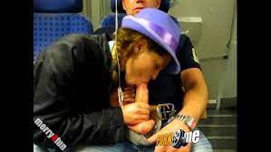 Molly was a genderfluid lavender tiefling with red eyes. Merry4fun Im Zug 2 Schwanze Abgemolken Flirtamateure