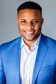 Rochelle Phipps's Instagram, Twitter & Facebook