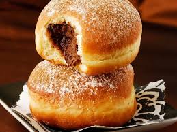 Beignets Fourres Au Chocolat Recettes Recette Recette Beignet Recette Beignets