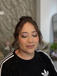 Daniela Dávila Makeup...