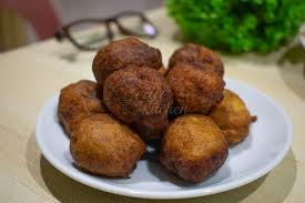 Pisang raja dan pisang emas adalah jenis pisang yang sangat direkomendasikan untuk memperoleh hasil terbaik. Cara Buat Cekodok Pisang Abu Sedap Kuih Jemput Jemput Pisang
