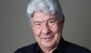 Comentaristas opinam sobre quem deve ser o substituto de Keno no Fla-Flu