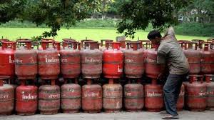 A typical commercial mixture may also contain ethane and ethylene, as well as a volatile. Lpg Cylinder Price Raised Cooking Gas Price Raised By Rs 50 Lpg Cylinder Cost In Delhi Mumbai Kolkata Chennai Business News India Tv