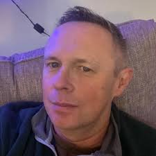 This is my favourite bird. In Italian we call it "gazza eurasiatica" but  more commonly "gazza ladra". How do you call it in your language?