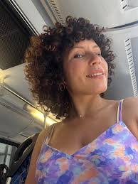 Kate Comiskey's Instagram, Twitter & Facebook