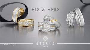 It S Christmas At Sterns Gold Rings Gift Wedding Ring Trio Sets Black Wedding Rings
