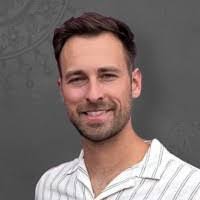 Thomas Riendeau's Instagram, Twitter & Facebook