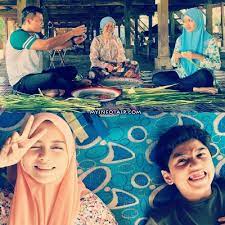 Dia telah memenangi pertandingan mr. Drama Ketupat Palas Mr Handsome