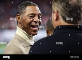 Marcus allen hi-res stock photography and images