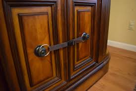 Looking to buy a baby proofing child? 7 Baby Proofing Tricks Every Mom Needs To Know