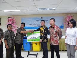 Memang sistim kerjanya yang mengharuskan junior bc/broker untuk ditemani senior broker agar kemungkinan closing lebih besar. Rifan Financindo Berjangka Sosialisasi Industri Perdagangan Berjangka Komoditi Oleh Pt Rifan Financindo Berjangka Cabang Surabaya