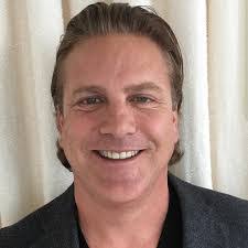 Dave Lindsey's Instagram, Twitter & Facebook