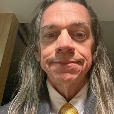 Browse US plus User Profiles starting with R