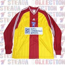 Being part of one of romania's biggest sports clubs, famous especially for its football team, steaua's basketball club enjoyed plenty of success over the years, but also disappointments.many of the last few years have been spent in the second division, including the. Csa Steaua BucureÈ™ti Third Football Shirt 1999 2000