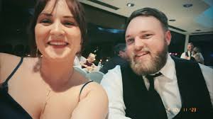 Gretchen Worthington's Instagram, Twitter & Facebook