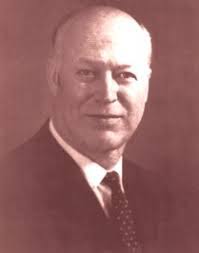 Shirley Tupper's Instagram, Twitter & Facebook