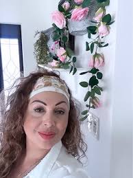 Embrújame más! Tommy haciendo sus artes de gran mago. #TeamFamosos ❤️  #ExatlonEEUU || LUNES-VIERNES y DOMINGOS 7/6c por Telemundo Mira más  contenido exclusivo en: 👉🏼 telemundo.com/exatlon 👈🏼