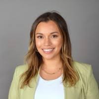 Emma Gill's Instagram, Twitter & Facebook