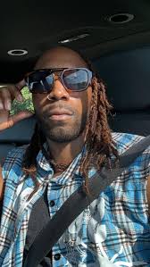 The good brother @travismalloy released his new project “MEDICINE” and I  have the honor of being a part!! “Let It Go” Super grateful