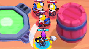 Lucky brawler in not fair map ! Giant Map Pro Mortis Vs Noob Team Brawl Stars Funny Moments Glitches Fails 30 Youtube