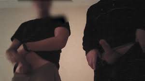 Dois (2) Meninos Se Masturbando e Ejaculando Juntos Em Público  Casal   Namorados  Extremos - Pornhub.com