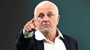 Socceroos coach Graham Arnold accused of favouritism in bombshell comments 