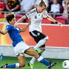 Последние твиты от nadine angerer (@nangerer). Laudehr Reisst Die Deutsche Mannschaft Mit Sport A Z