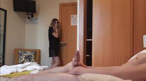 DICK FLASH. I Pull out my Dick in Front of a Hotel Maid and she Agreed to  Jerk me Off. - Pornhub.com