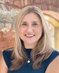 Callie Cox's Instagram, Twitter & Facebook